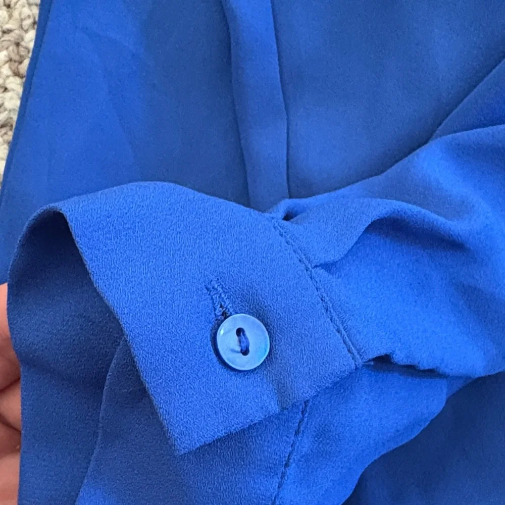 Women’s Blouse Bundle - Picture 6 of 16